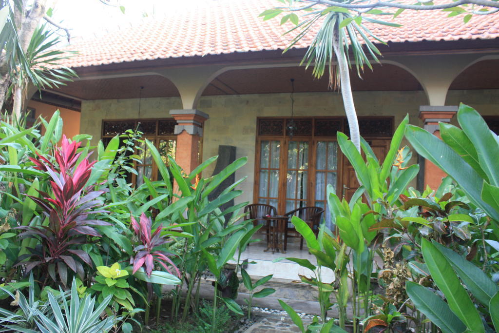 Hotel Cleopatra Beach Bungalows Lovina Zimmer foto