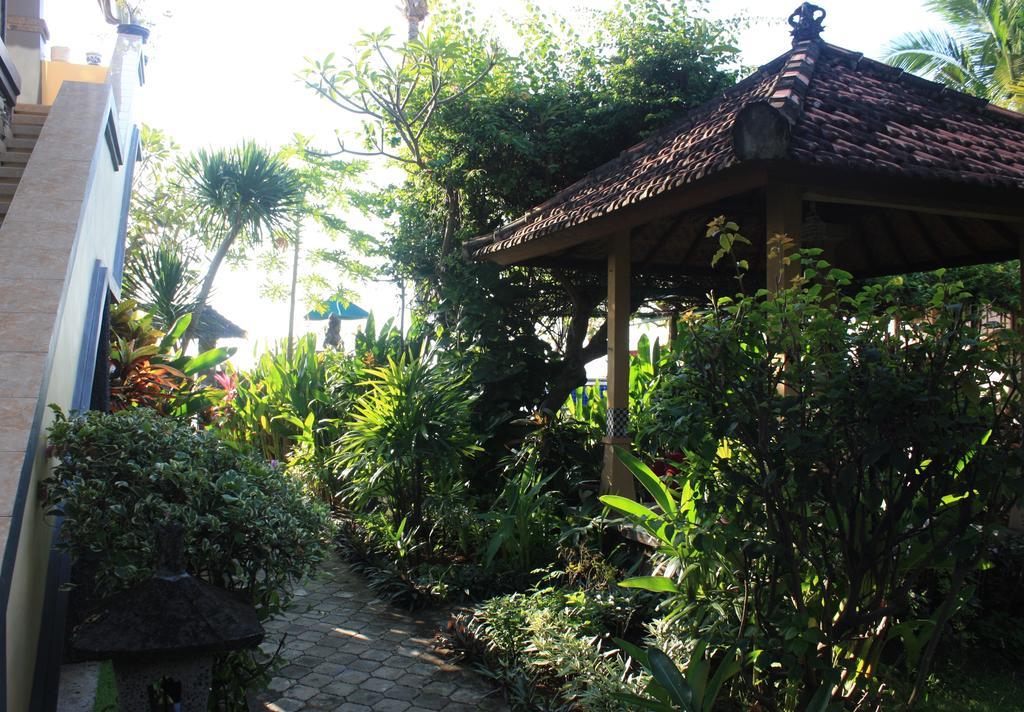 Hotel Cleopatra Beach Bungalows Lovina Exterior foto