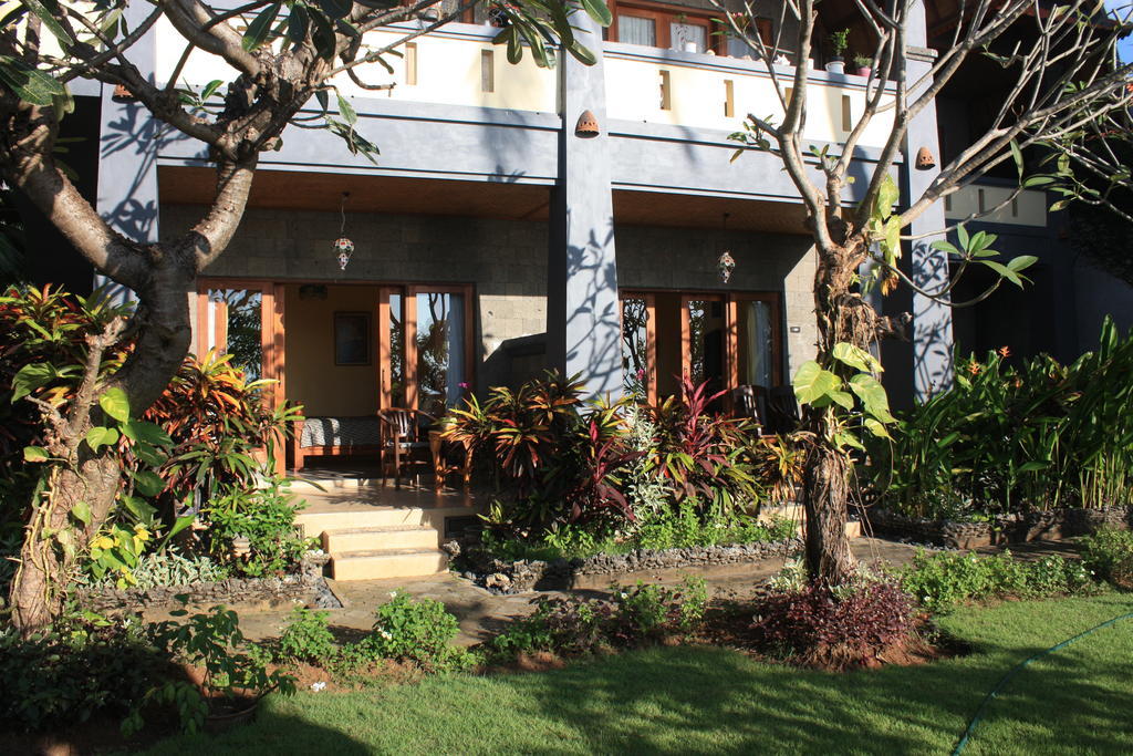 Hotel Cleopatra Beach Bungalows Lovina Exterior foto